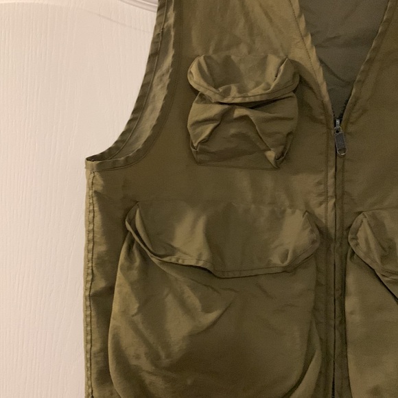 VGUC Armani Exchange green vest - Picture 3 of 7